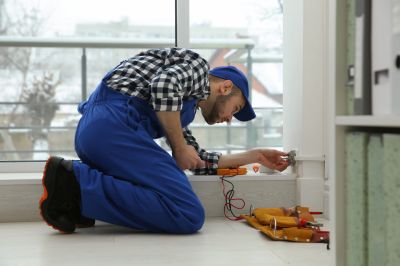 Commercial Window Caulking in Conroe, TX